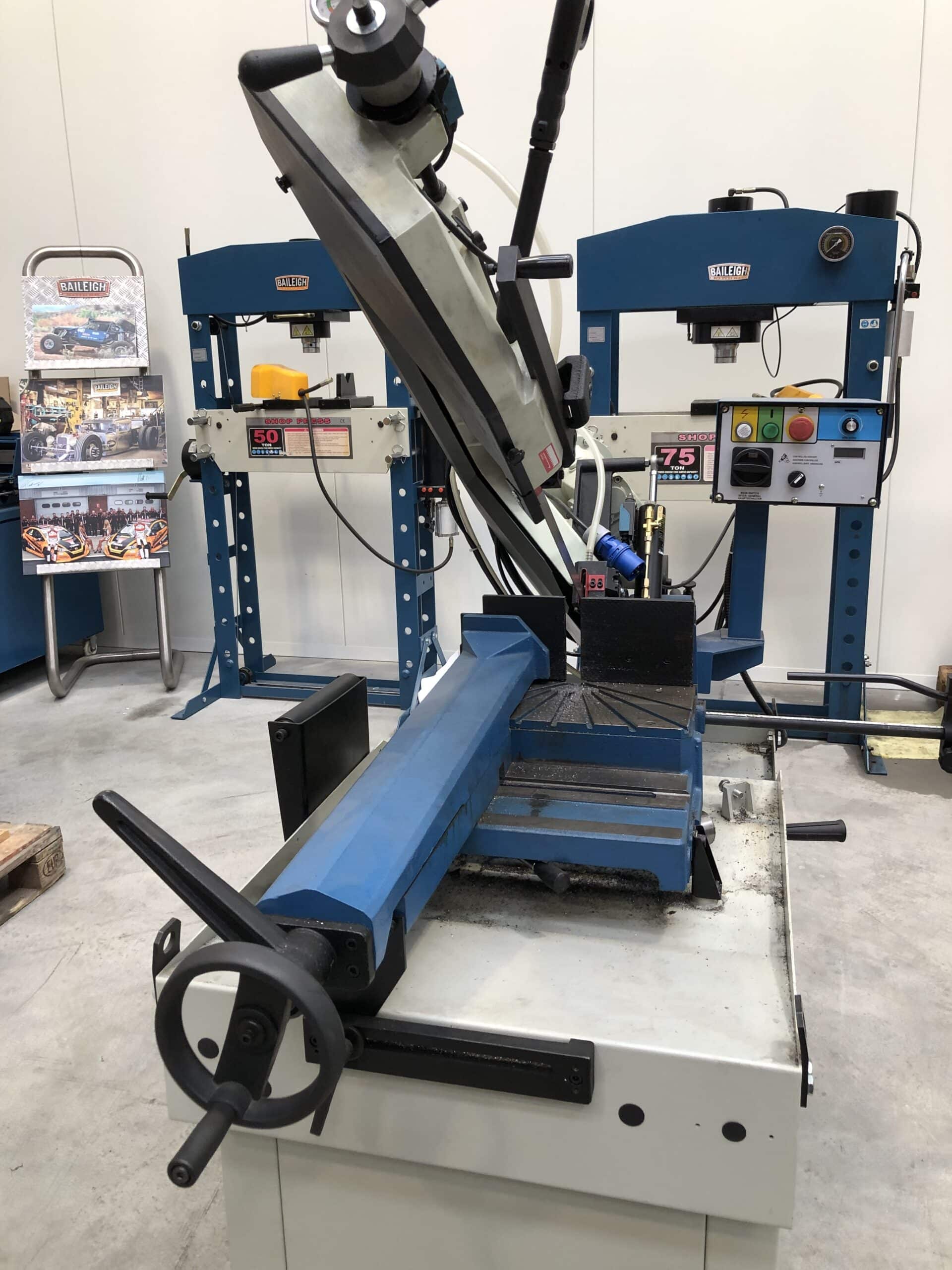 Baileigh BS-350M Dual Mitering Bandsaw 240V *Ex-Demo* 3 Baileigh BS-350M Dual Mitering Bandsaw 240V *Ex-Demo* - Image 3