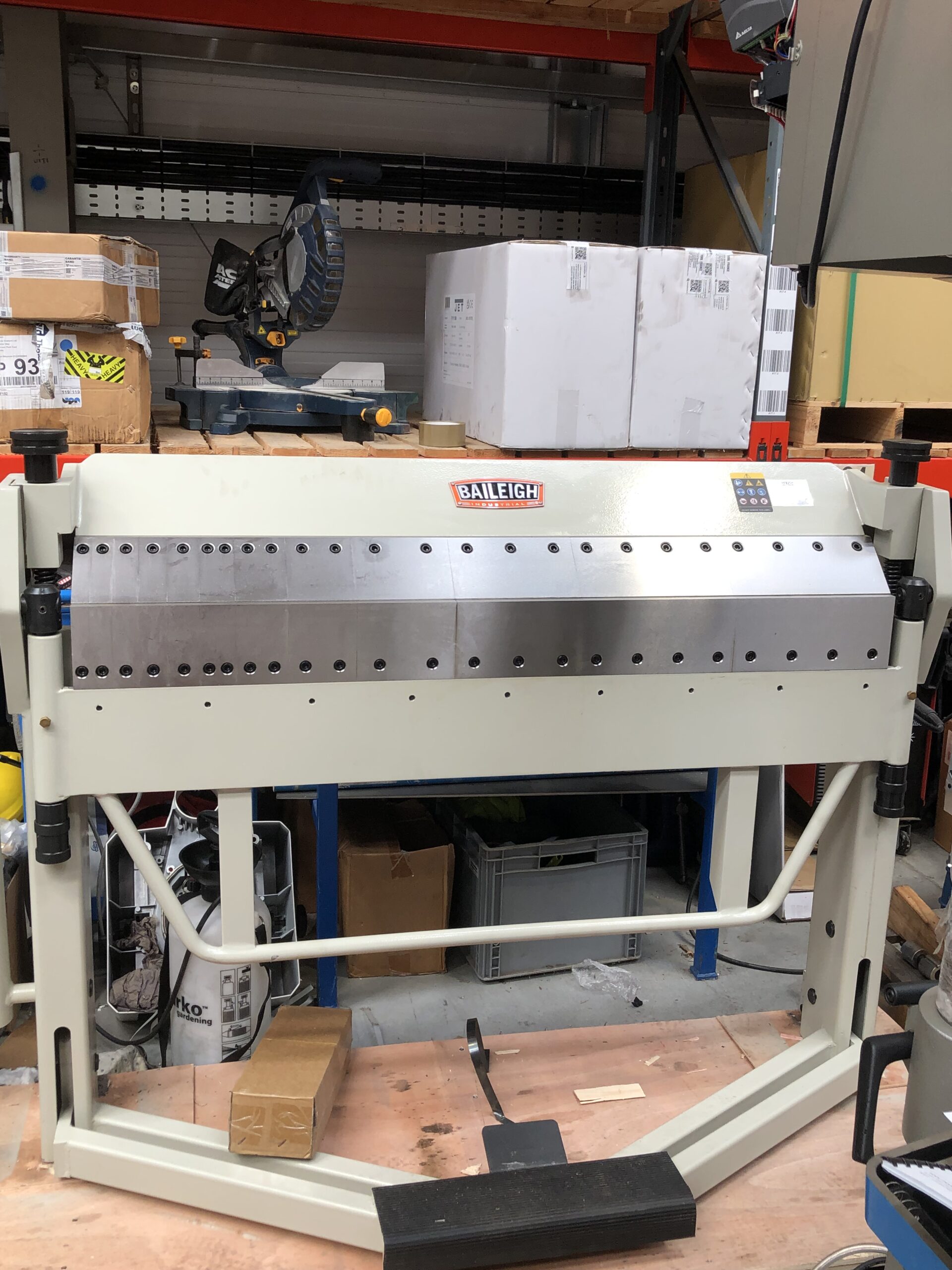 Baileigh BB-5016F-DS Reversable Box & Pan Folder *Ex-Demo* 1 Baileigh BB-5016F-DS Reversable Box & Pan Folder *Ex-Demo*