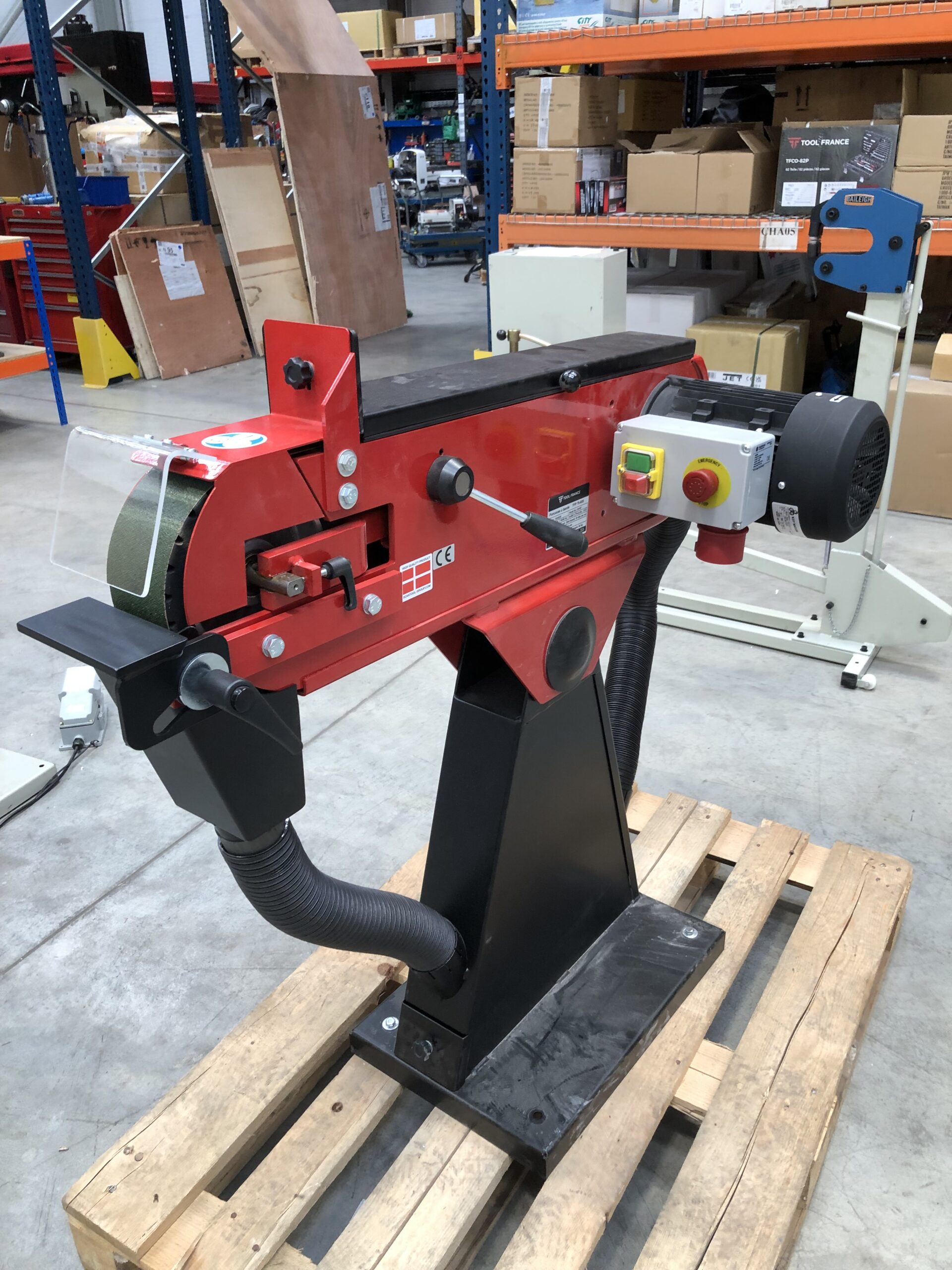 TFP-75-605 3" (75mm) Belt Grinder 400v 2.2kW 3 Phase *Ex-Demo* 2 TFP-75-605 3" (75mm) Belt Grinder 400v 2.2kW 3 Phase *Ex-Demo* - Image 2