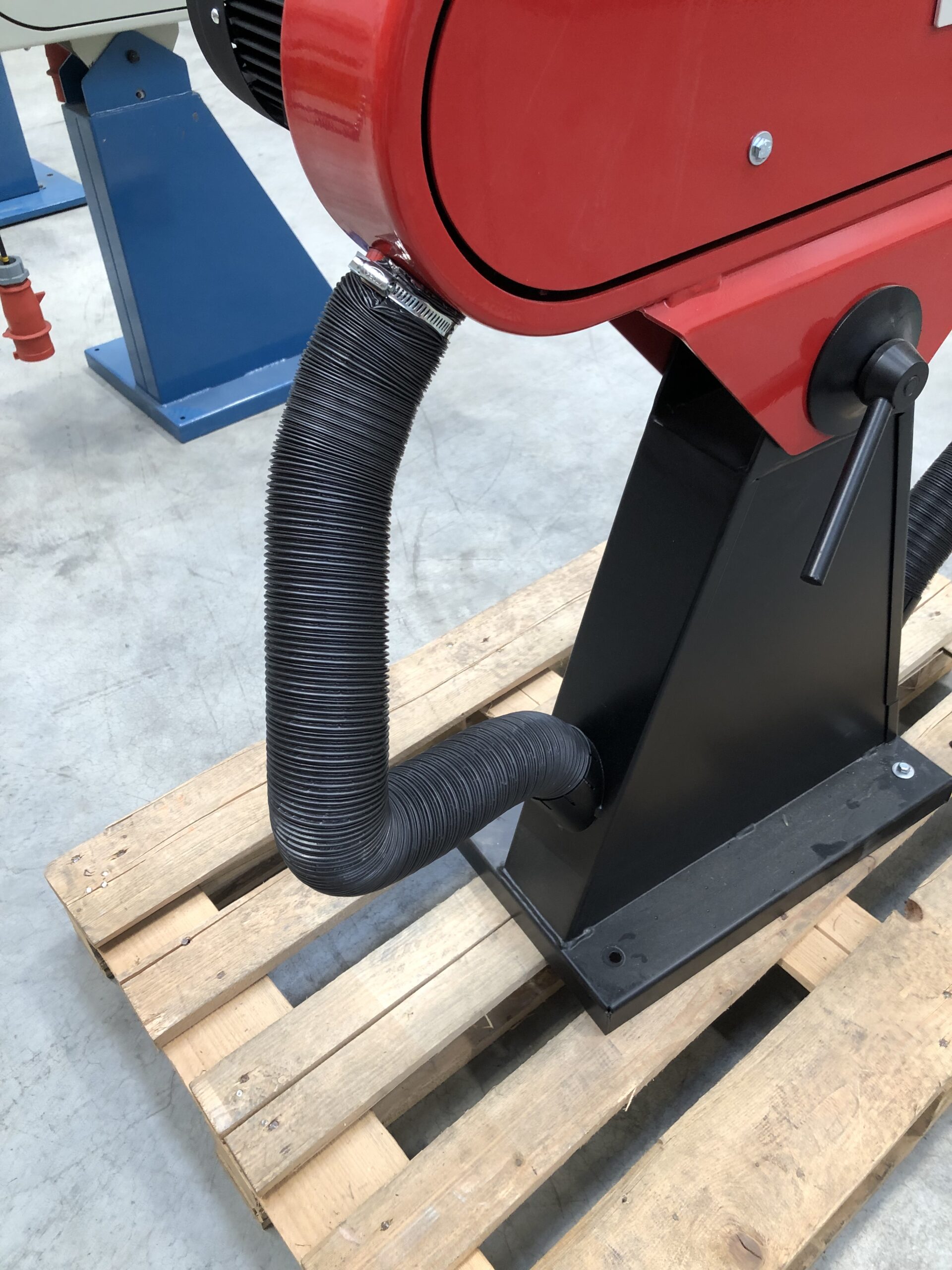 TFP-75-605 3" (75mm) Belt Grinder 400v 2.2kW 3 Phase *Ex-Demo* 4 TFP-75-605 3" (75mm) Belt Grinder 400v 2.2kW 3 Phase *Ex-Demo* - Image 4